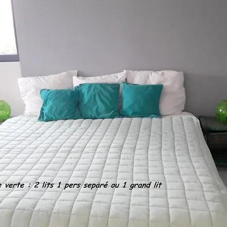 Quarto em Acomodações Particulares Domaine Paysager De Kertanguy Garlan